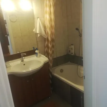 Apartment Bissias Apartement